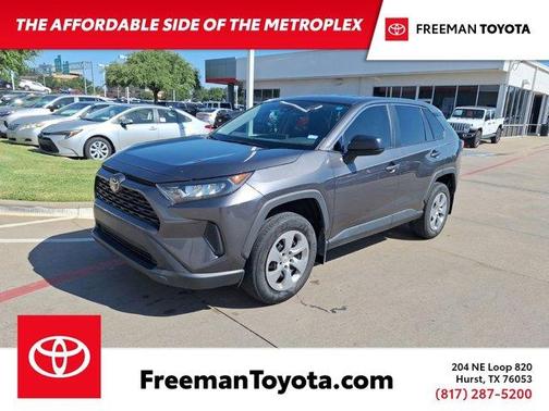 2022 Toyota RAV4 LE
