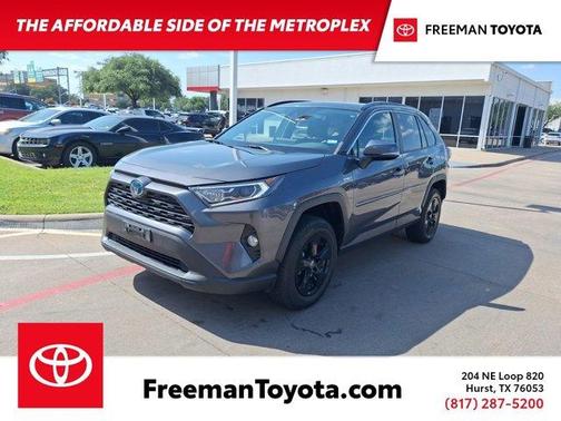 2021 Toyota RAV4 Hybrid XLE