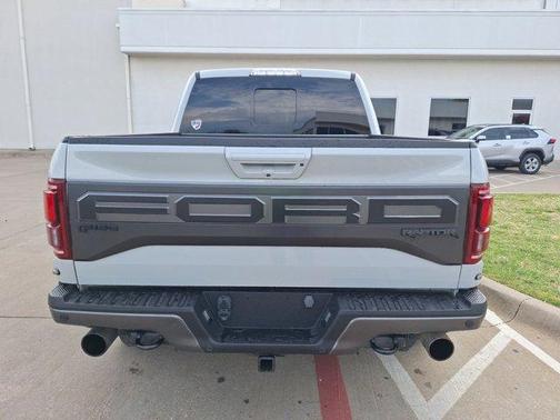 2017 Ford F-150 Raptor