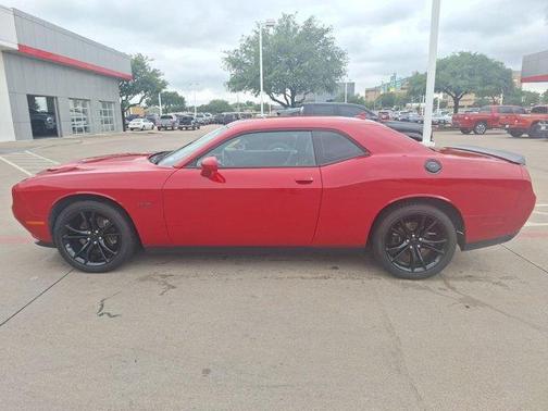 2016 Dodge Challenger R/T Plus