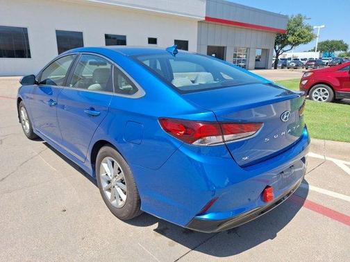 2018 Hyundai SONATA SE