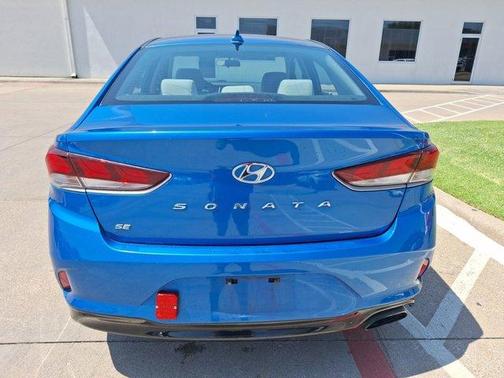 2018 Hyundai SONATA SE