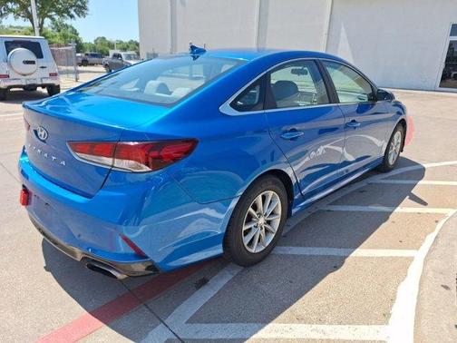 2018 Hyundai SONATA SE
