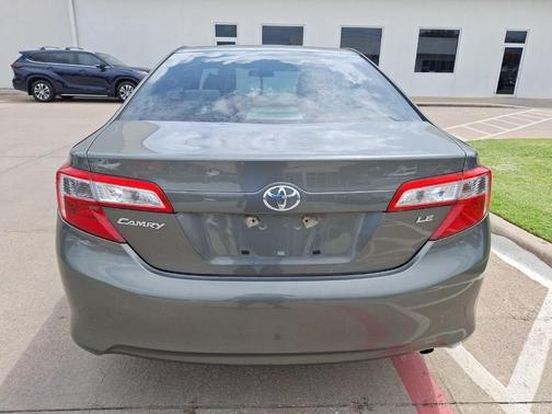 2014 Toyota Camry LE