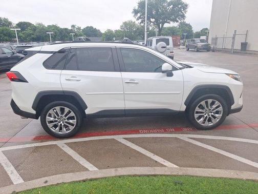 2022 Toyota RAV4 Limited