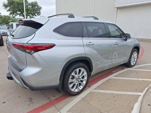 2023 Toyota Highlander Limited