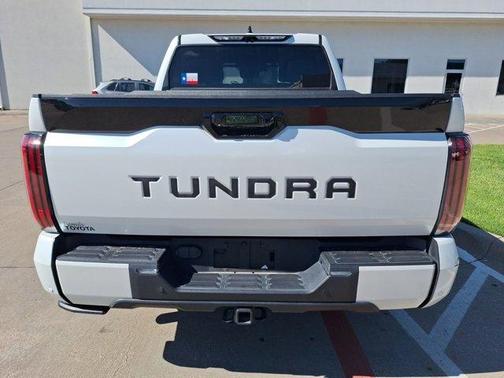2022 Toyota Tundra Hybrid Platinum