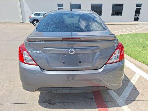 2018 Nissan Versa 1.6 S+