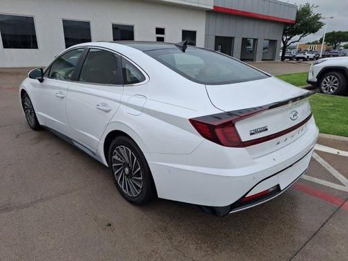 2022 Hyundai SONATA Hybrid Limited