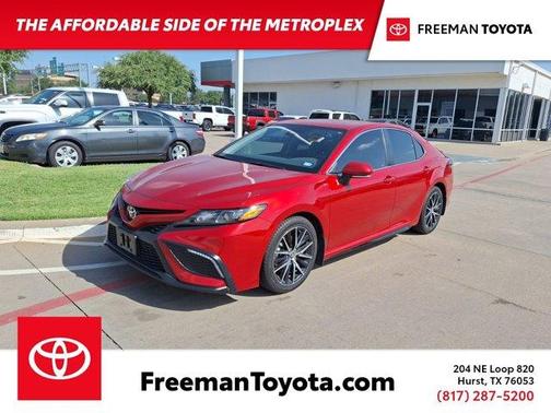 2022 Toyota Camry SE