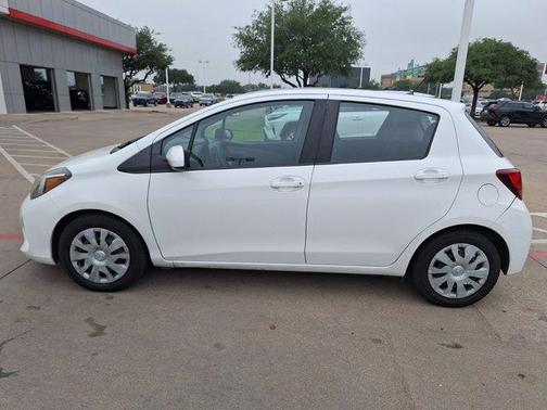 2017 Toyota Yaris L