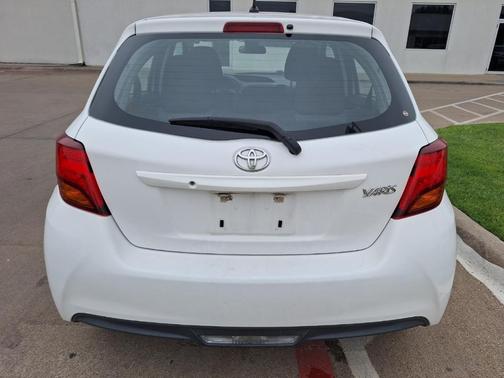 2017 Toyota Yaris L
