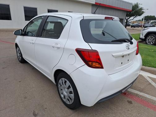 2017 Toyota Yaris L