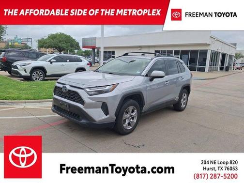 2022 Toyota RAV4 Hybrid XLE
