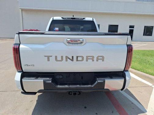2023 Toyota Tundra Hybrid Capstone