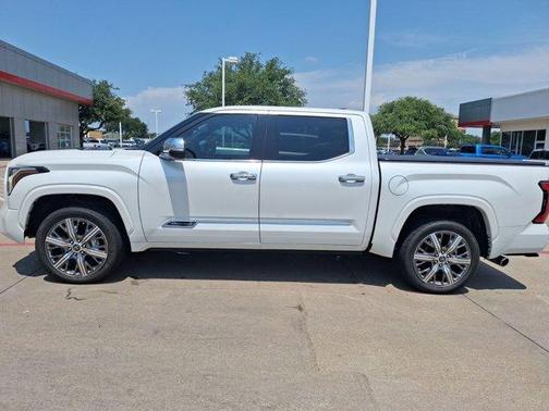 2023 Toyota Tundra Hybrid Capstone