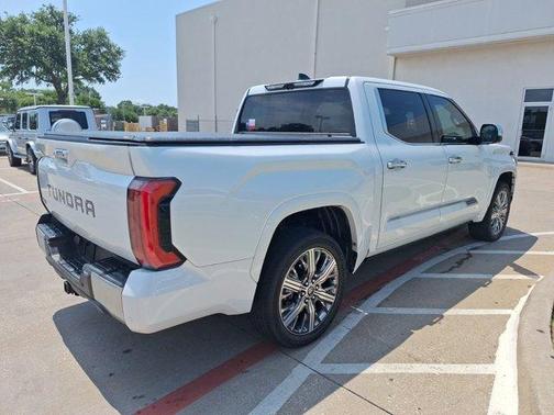 2023 Toyota Tundra Hybrid Capstone