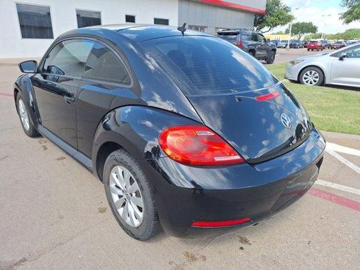 2014 Volkswagen Beetle Auto 1.8T Entry
