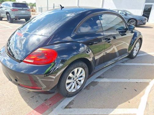 2014 Volkswagen Beetle Auto 1.8T Entry