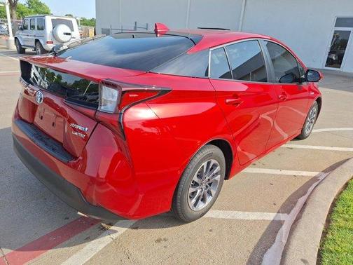 2021 Toyota Prius L