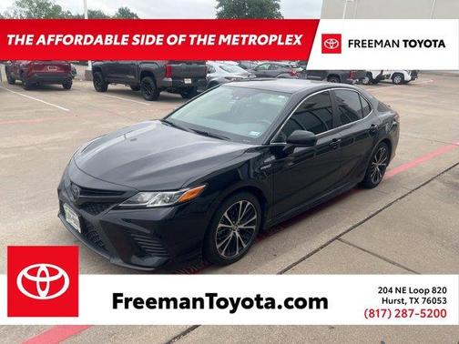 2019 Toyota Camry Hybrid SE