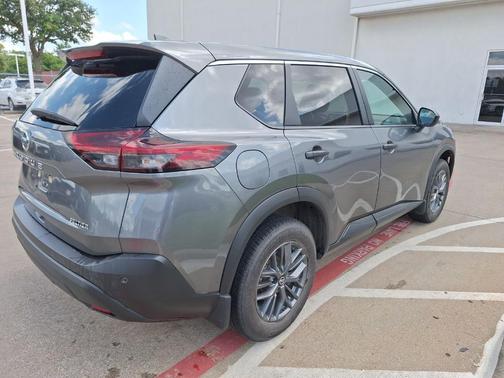2021 Nissan Rogue S