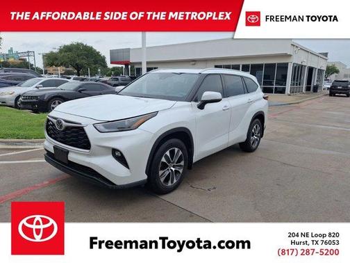 2022 Toyota Highlander XLE