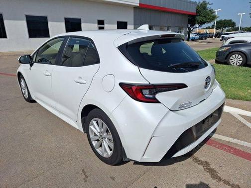 2024 Toyota Corolla Hatchback SE
