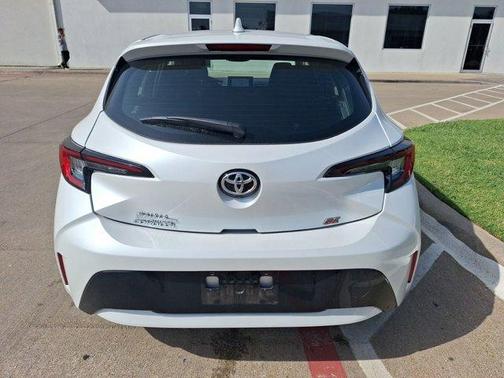 2024 Toyota Corolla Hatchback SE