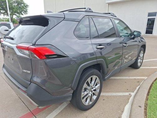 2022 Toyota RAV4 Limited