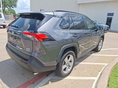 2021 Toyota RAV4 Hybrid XLE Premium