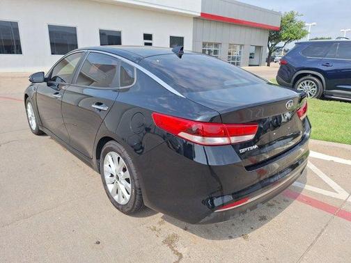 2017 Kia Optima LX