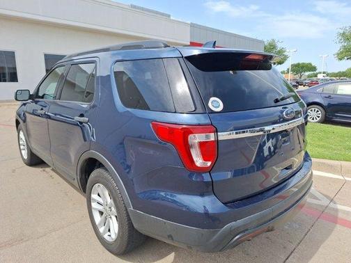 2016 Ford Explorer Base