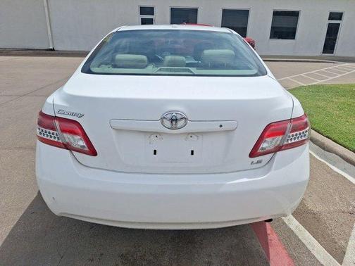 2011 Toyota Camry LE