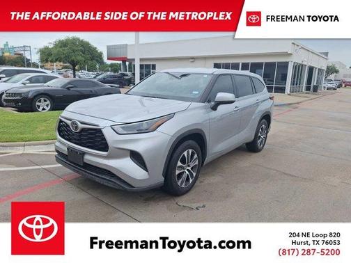 2022 Toyota Highlander L