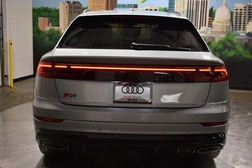 2025 Audi Q8 55 Premium
