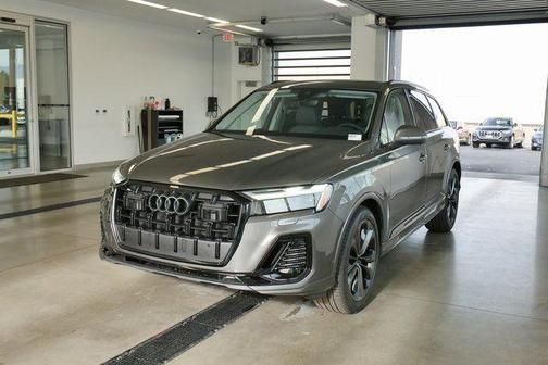 Samurai Gray Metallic 2026 Audi Q7 55 Premium Plus