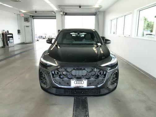 Mythos Black Metallic 2026 Audi SQ5 3.0T Premium Plus