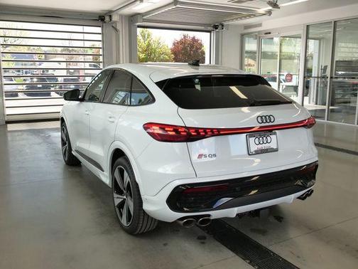 Glacier White Metallic 2026 Audi SQ5 3.0T Premium Plus