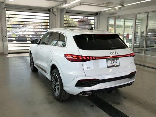 White 2026 Audi Q5 PLUS