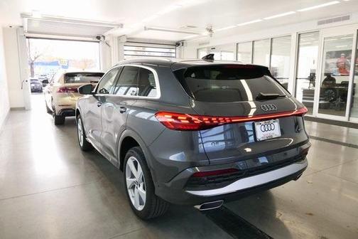 2025 Audi Q5 2.0T quattro Premium