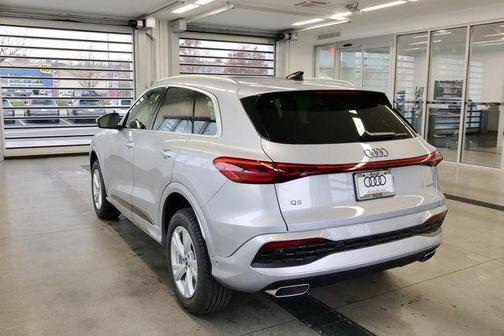 2025 Audi Q5 2.0T quattro Premium