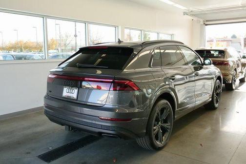 Samurai Gray Metallic 2026 Audi Q8 55 Premium