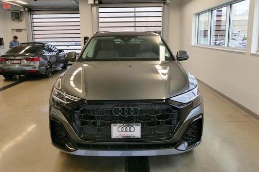 2025 Audi Q8 55 Premium
