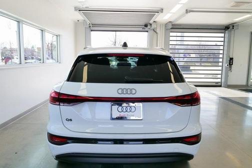 2025 Audi Q6 e-tron Premium