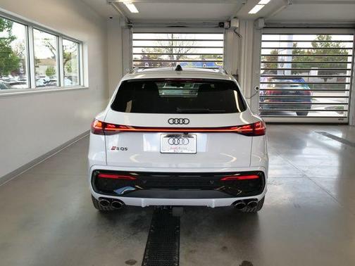 Glacier White Metallic 2026 Audi SQ5 3.0T Prestige