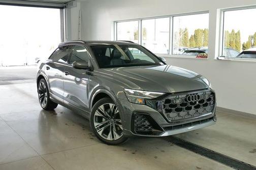 Daytona Gray Pearl 2026 Audi Q8 55 Premium