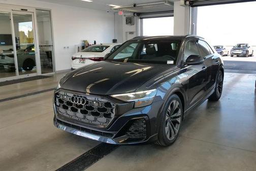 Blue Metallic 2026 Audi Q8 55 Premium