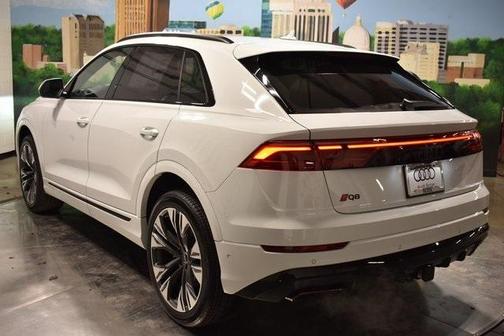 2025 Audi Q8 55 Premium