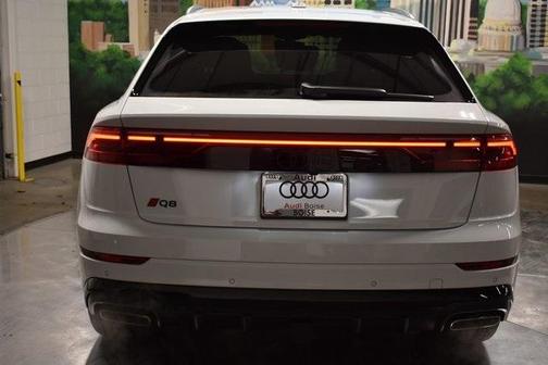 2025 Audi Q8 55 Premium